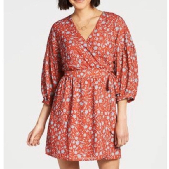 Evereve Allison Joy Medium Red Floral Berklee Wrap Dress 3/4 Puff Sleeve - Picture 2 of 13